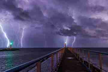 Should you stay in your car in a storm? What's the best thing to do?