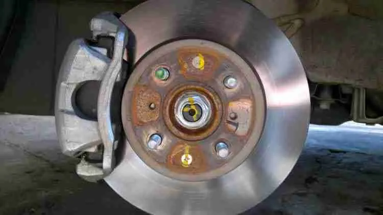 How to tell if you have single or dual-piston calipers?