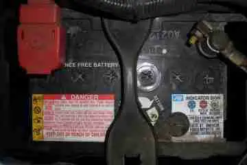 How to Tell Positive and Negative On a Car Battery?