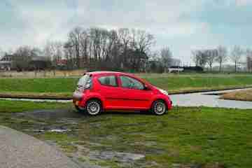 how long can a car be parked on a residential street