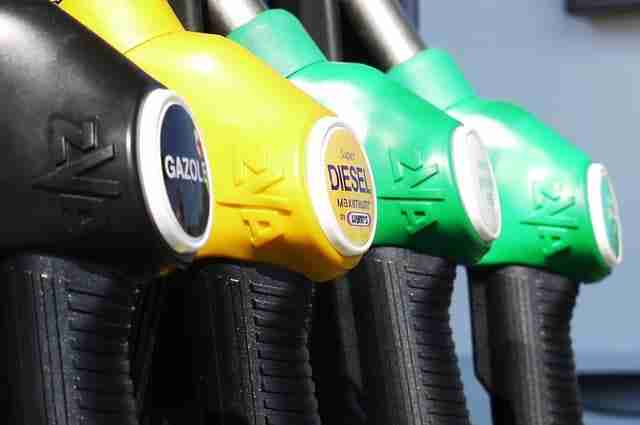 why do diesels have 2 batteries