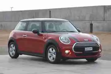 How much does a mini cooper weigh?