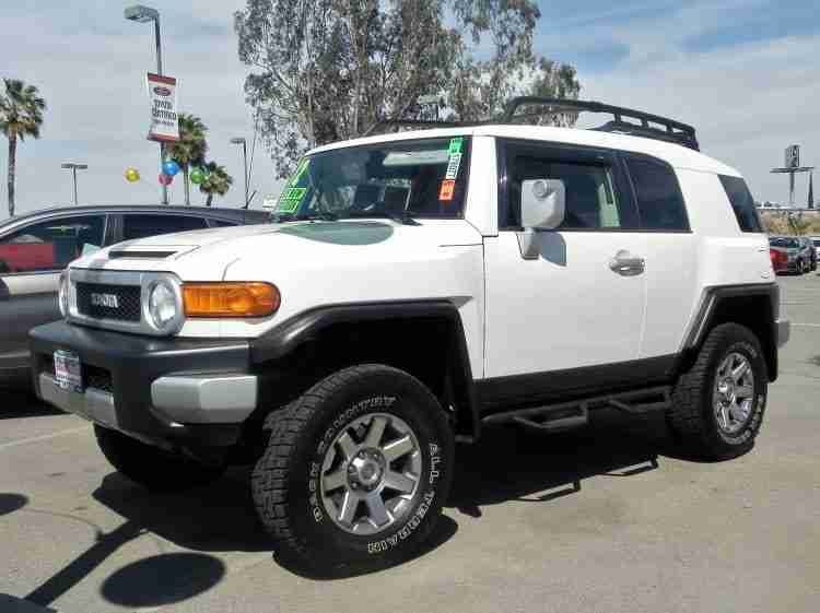 Why Did Toyota Stop Making the FJ Cruiser?