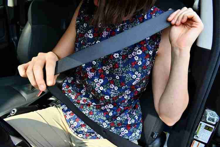 How to fix a stuck seatbelt Easier than you think