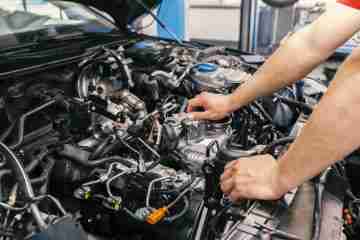 How to Replace a Bad Distributor Cap